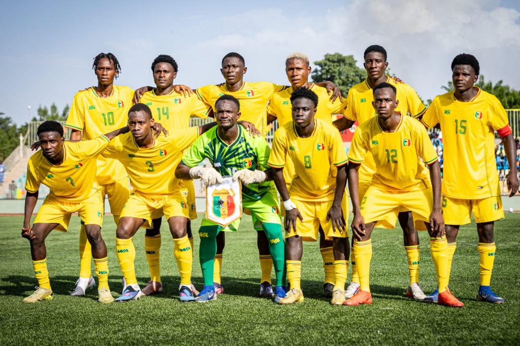 Les Aiglons U20 avant leur match